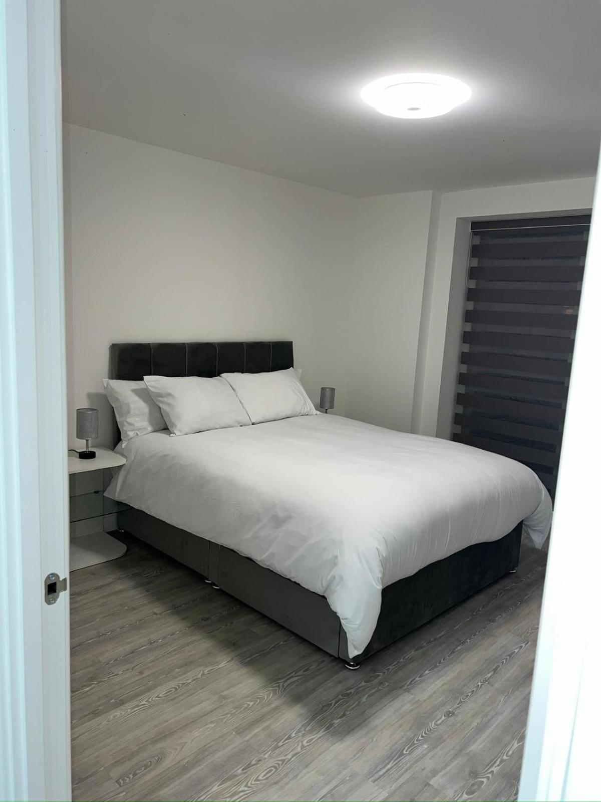Serenity Waterfront 2 Bed Apartment Northfleet Exterior foto