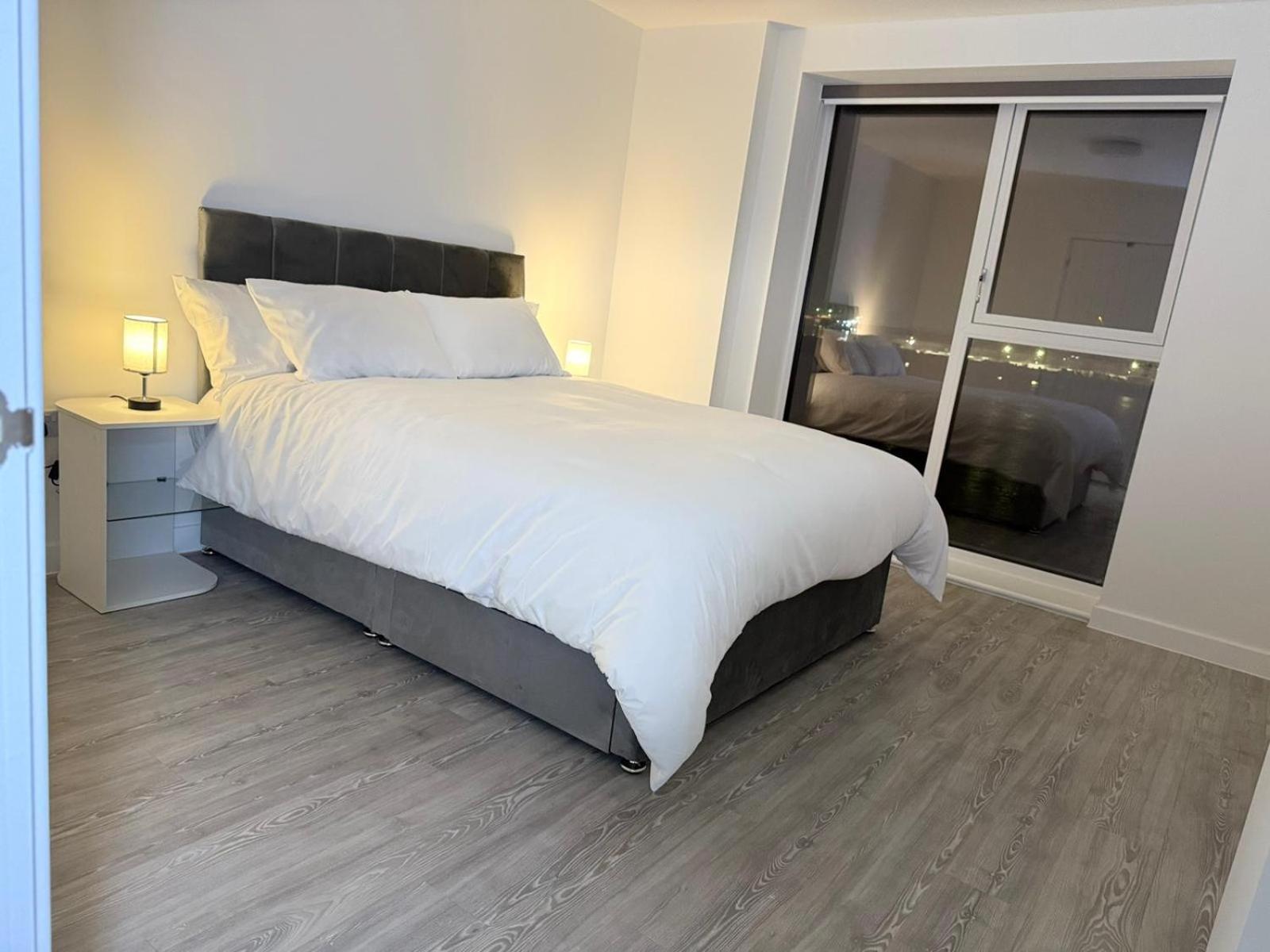 Serenity Waterfront 2 Bed Apartment Northfleet Exterior foto