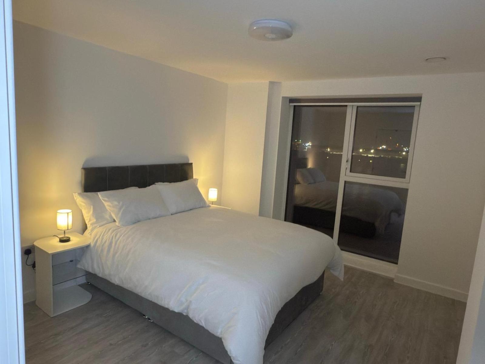 Serenity Waterfront 2 Bed Apartment Northfleet Exterior foto
