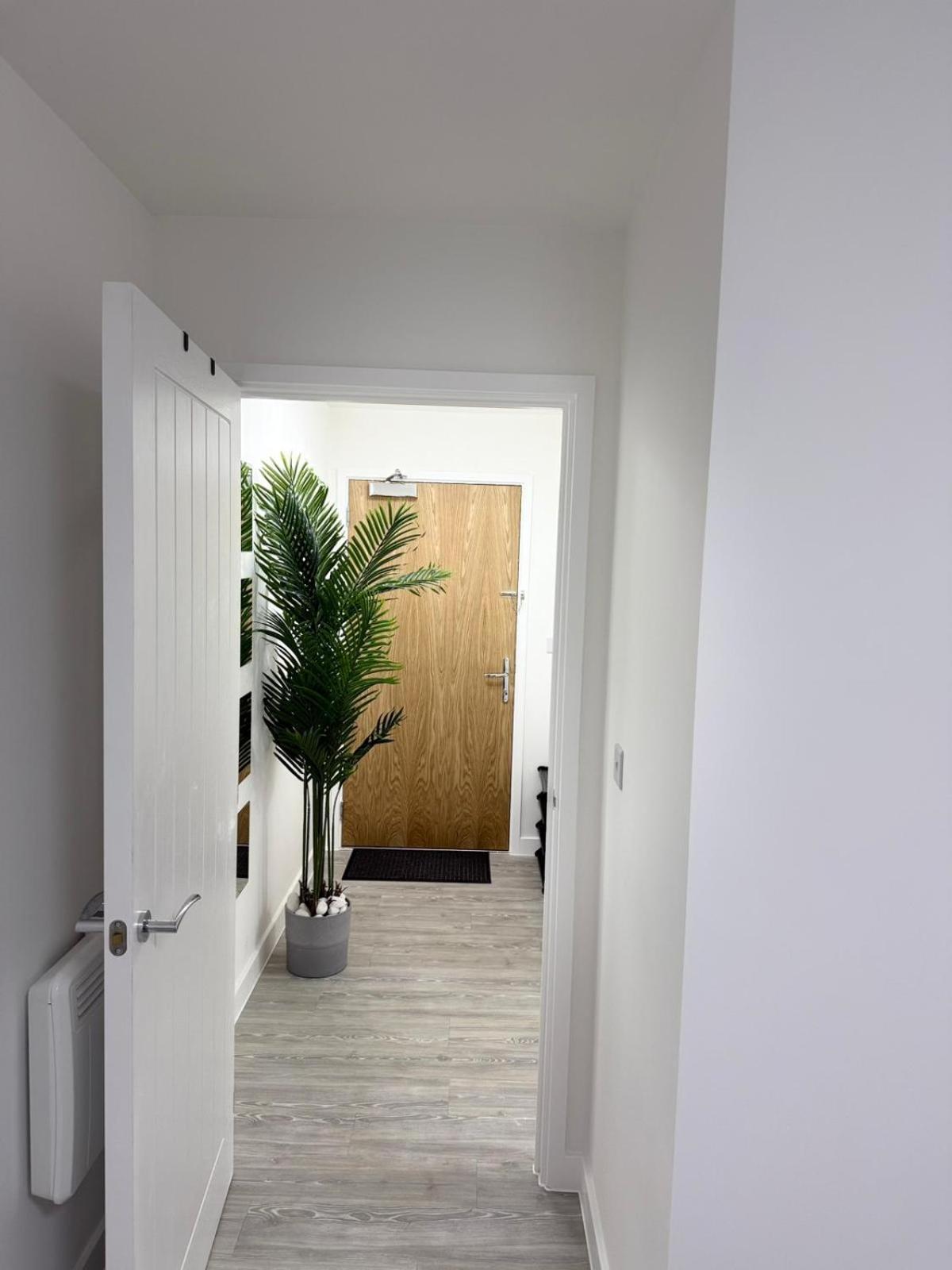 Serenity Waterfront 2 Bed Apartment Northfleet Exterior foto