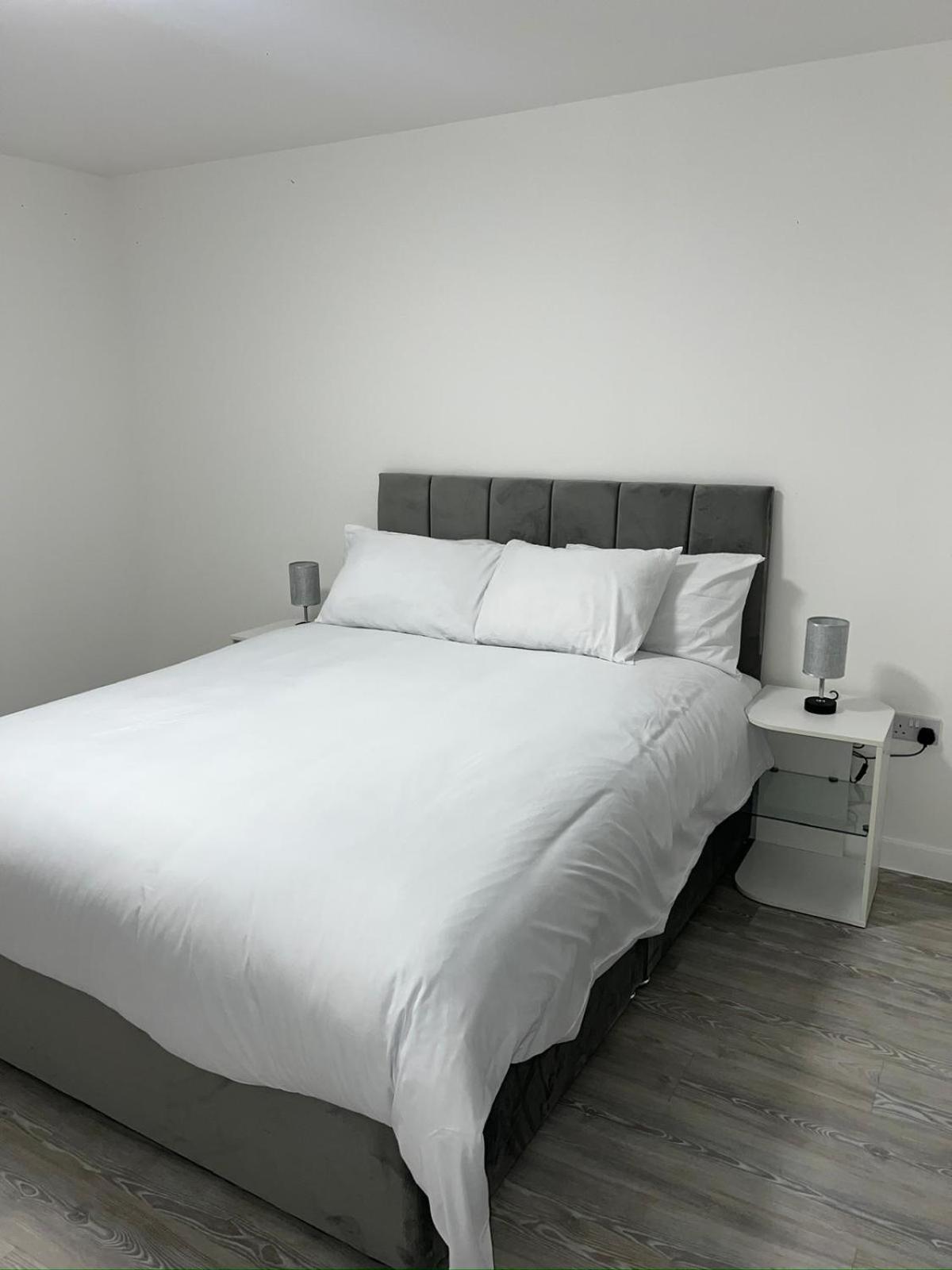 Serenity Waterfront 2 Bed Apartment Northfleet Exterior foto