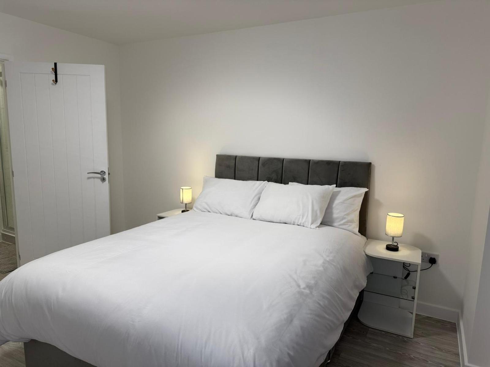Serenity Waterfront 2 Bed Apartment Northfleet Exterior foto
