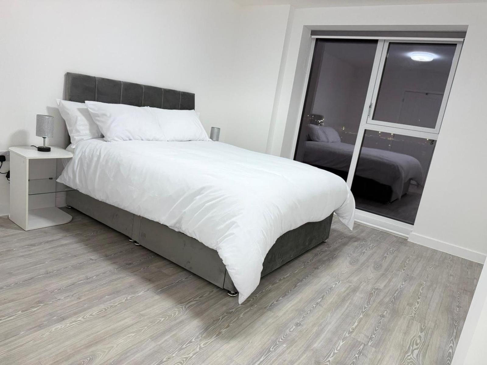 Serenity Waterfront 2 Bed Apartment Northfleet Exterior foto